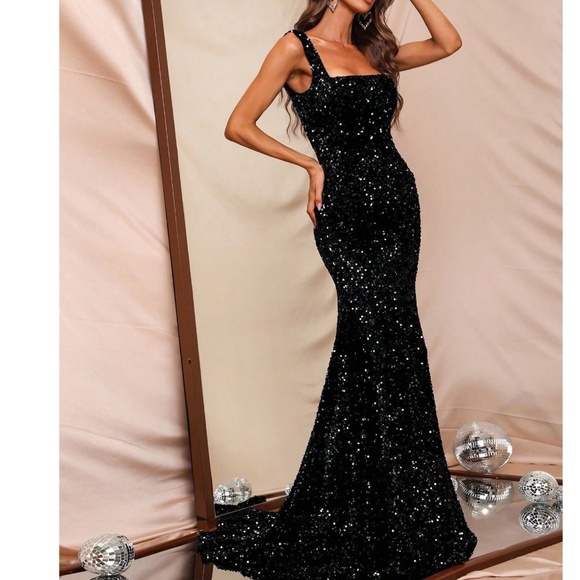 Luxe Black Sequin Zip up Mermaid Hem Black Tie Formal Party Gown Dress - Picture 3 of 5